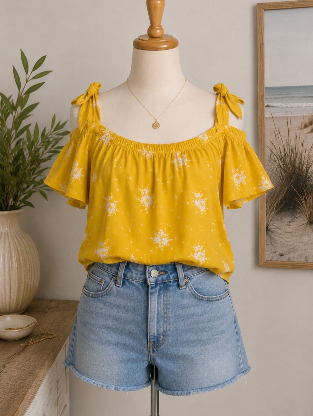 One Heart Clothing Los Angeles Yellow Floral Tie Sleeve Top Women's